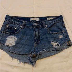 Bullhead jean shorts